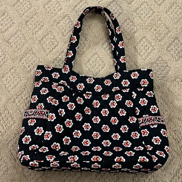 Vera Bradley Pirouette shoulder bag Black Floral in EUC - Picture 1 of 13